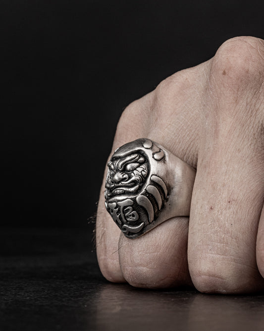 Daruma ring